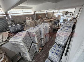 Bodega-Galpón · 820m² · Galpón de 820 m² en Esquina, Buen Estado en La Tablada
