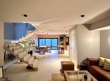 Casa de 5 ambientes, Córdoba · ¡Estrena Tu Hogar Ideal en La Luisita! Duplex Premium Venta