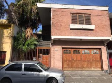 Casa de 5 ambientes, La Matanza · Casa de 5 Amb. con Parque en Ramos Mejia