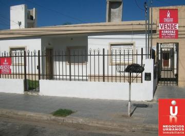 Departamento de 6 ambientes, Córdoba · Venta B° Jose Hernandez Matanza 2686 Seis Departamentos