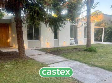 Casa · 160m² · 4 Ambientes · Casa en Venta en Mapuche Country Club, Pilar.