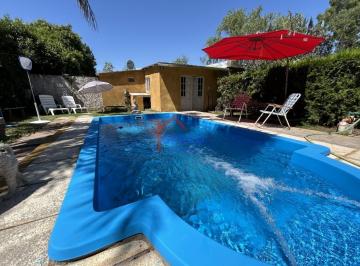 Casa · 120m² · 3 Ambientes · 2 Cocheras · Casa 2 Dorm. - Piscina