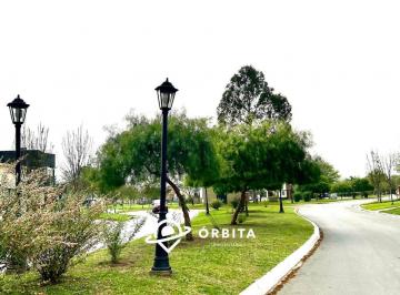 Terreno · 472m² · Lote en Venta en Barrio Santo Tomás, Pilar