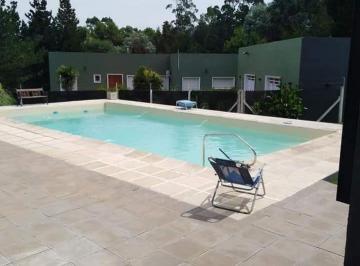 Casa · 316m² · 5 Dormitorios · 4 Cocheras · Excelente Casa en Loma del Campano, Tres Arroyos