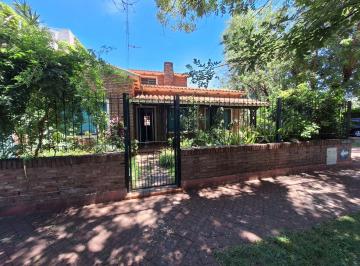 Casa de 4 ambientes, Rosario · Agrelo y Chiclana