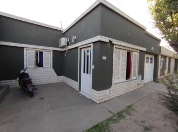 Foto · Uruguay 1316 - Casa en Venta en Esperanza