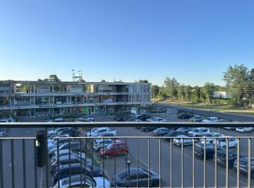 Local comercial · 134m² · Local Ven Street Center, Villanueva - Tigre - Laguna Grande