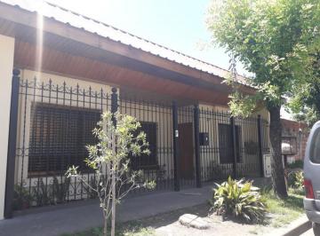 Casa de 3 ambientes, Pilar · PH 3 Amb Pilar, Patio y Cochera, No Paga Expensas!