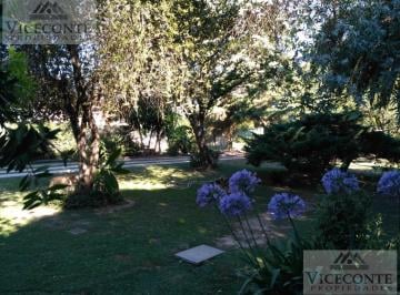 Quinta vacacional , Brandsen · Casaquinta 1000 m², Calle 16 E/ 11 y 12, Brandsen, Provincia de Buenos Aires.