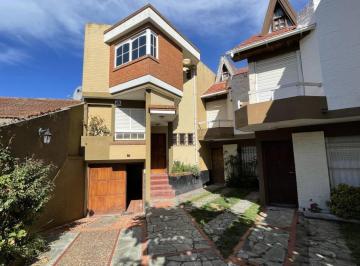 Departamento · 80m² · 4 Ambientes · 1 Cochera · Hermoso Triplex en Venta - Ideal Para Vivienda Permanente!