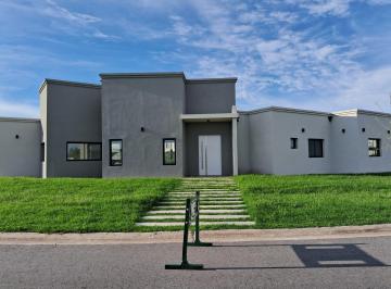 Casa de 4 ambientes, Ezeiza · Excelente Casa en Planta Baja, Barrio San Felipe