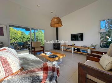 Casa de 5 ambientes, Costa Esmeralda · Venta Casa Costa Esmeralda - 164 m - Confort y Fondos Libres