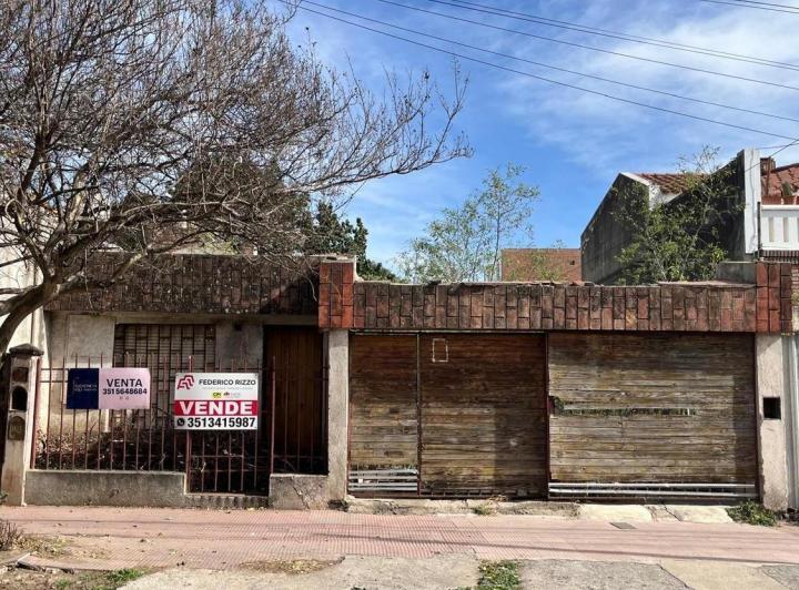 Terreno · 614m²