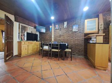 Casa · 70m² · 3 Ambientes · 2 Cocheras · Venta Casa en Moreno Sur 3 Ambientes