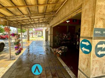 Local comercial · 200m² · 1 Dormitorio · 2 Cocheras · Venta Esquina Comercial Frente Al Cementerio de Lanus