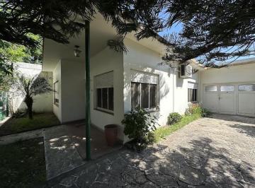 Casa · 180m² · 6 Ambientes · 2 Cocheras · Casa en Temperley a Pasos de Pasco