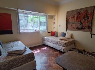 Departamento de 1 ambiente, Palermo · Departamento 2 Ambientes con Escritorio y Vestidor en Belgrano