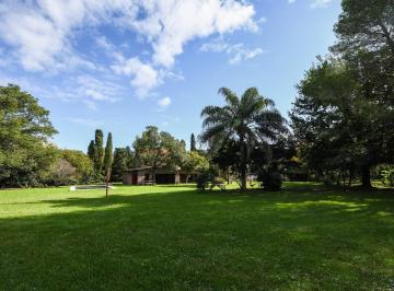 Casa · 211m² · 5 Ambientes · Casa de 3 Dorm., Terreno de 2375 m² - Espora 5400 - Funes | Venta