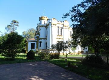 Terreno · 1298m² · 10 Ambientes · Casa con Terreno de 3 Hectáreas con Edificio de 1300 m en Córdoba, Camino a Saldán