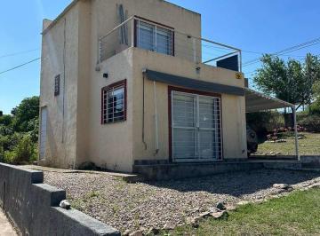 Casa · 47m² · 2 Ambientes · 1 Cochera · Cabaña Amoblada en Venta Villa Santa Cruz del Lago