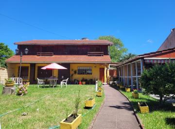 Casa de 8 ambientes, Mar de Ajó · Hermosa Casa de Dos Plantas + Departamento de 3 Ambientes