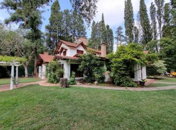 Casa de 7 ambientes, Exaltación de la Cruz · Venta - Casa - Barrio Los Pinos - Exaltación de La Cruz