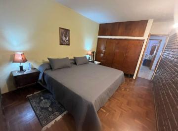 Casa · 190m² · 9 Ambientes · 2 Cocheras · Casa en Venta en Barrio Empalme Apta Credito 3 Dorm.