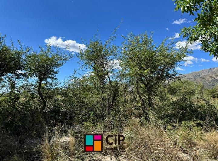 Terreno · 2200m²