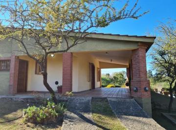 Casa · 210m² · 4 Ambientes · 2 Cocheras · Villa Los Aromos - Casa 3 Dorm. - Una Cuadra del Rio
