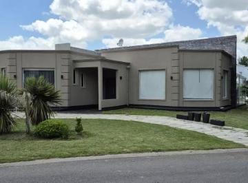 Casa · 172m² · 4 Ambientes · Casa en Alquiler San Eliseo Golf San Vicente