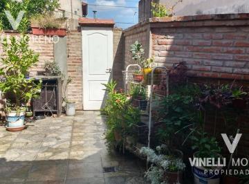 PH · 77m² · 3 Ambientes · 1 Cochera · Apto Credito PH 3 Amb C/patio y Espacio Guarda Coche