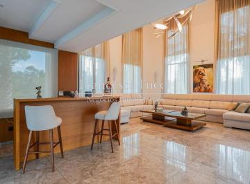 Casa · 1050m² · 7 Ambientes · 4 Cocheras · Casa en Venta Saint Thomas Oeste Canning