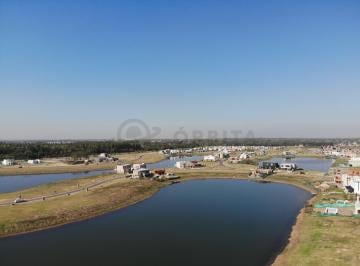 Terreno · 636m² · Lote Al Agua en Venta Santa Ana