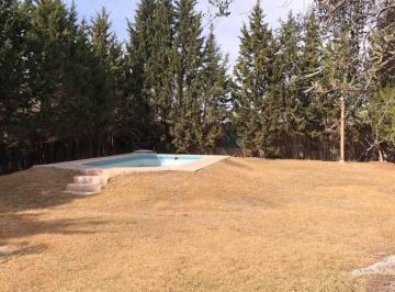 Casa de 4 ambientes, Los Corralitos · Se Vende Casa Muy Luminosa con Amplio Terreno y Pileta