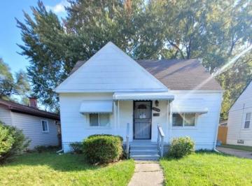 Casa · 62m² · 4 Ambientes · 2 Cocheras · Casa en Detroit Para Inversión