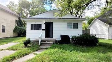 Casa · 93m² · 4 Ambientes · 2 Cocheras · Casa en Detroit Para Inversión