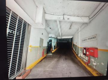 Garage en Venta   · Comoda y Accesible Cochera en Edificio Doble Entrada