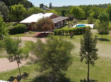 Quinta vacacional · 300m² · 4 Ambientes · 2 Cocheras · Se Vende Complejo de Cabañas Funcionando en San Rafael Mendoza
