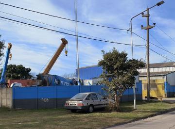 Depósito · 1200m² · Inmueble Productivo - 3300 m² Terreno - 1200 m² Cubiertos
