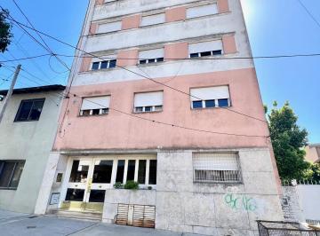 Departamento de 3 ambientes, Vicente López · La Lucila: Depto de 3 Amb Entre Maipú y Las Vías. con Vista Al Río, Muy Luminoso