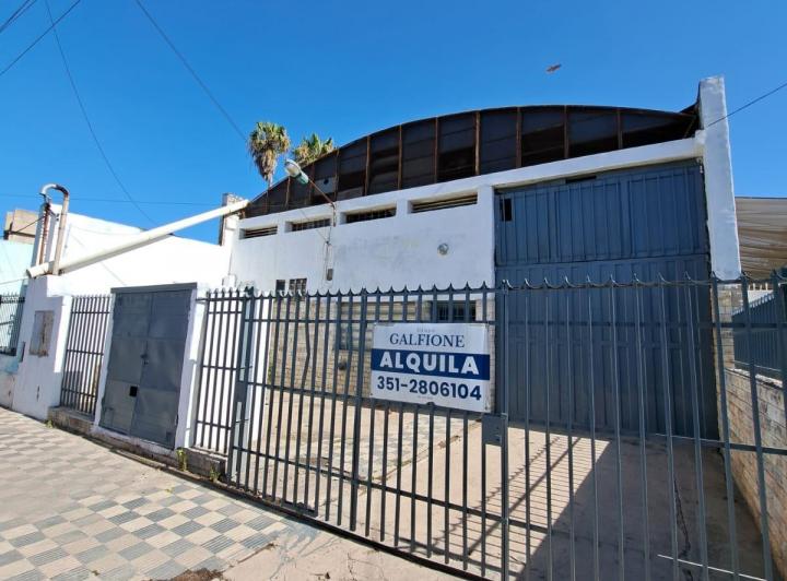Bodega-Galpón · 615m²