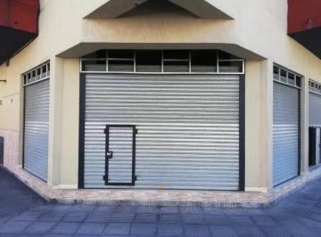 Local comercial · 41m² · Local Brandsen Esquina T. Bronzini