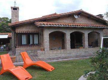 Casa de 8 ambientes, La Cumbre · Finca en Cruz Grande - La Cumbre / Casa Principal + 4 Casas Para Huéspedes.