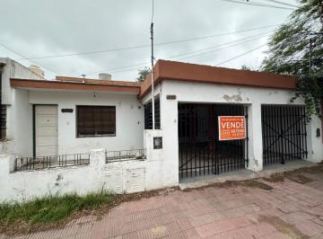Casa · 180m² · 4 Ambientes · 2 Cocheras · Casa y Departamento en Venta Ideal Inversionista
