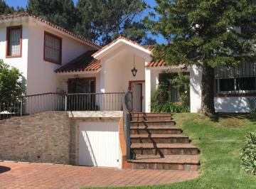 Casa · 1100m² · 7 Ambientes · 1 Cochera · Casa en Alquiler Temporal de 4 Dorm. San Rafael Playa Brava Punta del Este