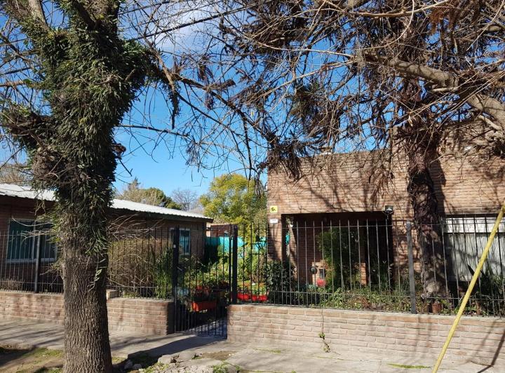 Casa · 169m² · 4 Ambientes · 2 Cocheras