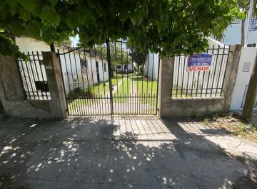 Casa de 4 ambientes, La Plata · Casa con 600 m² de Terreno y 2 Dorm. en Venta en Tolosa. Apto Emprendimiento