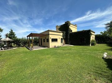 Casa de 4 ambientes, Luján · Hermosa Casa en Chacras Don José
