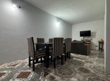 Casa · 113m² · 5 Ambientes · 2 Cocheras · Oportunidad Venta Casa 4 Dorm. + Cocheras