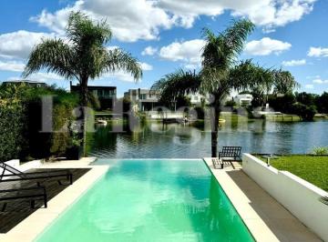 Casa · 350m² · 5 Ambientes · 2 Cocheras · Casa en Alquiler en Los Alisos, Nordelta, Tigre